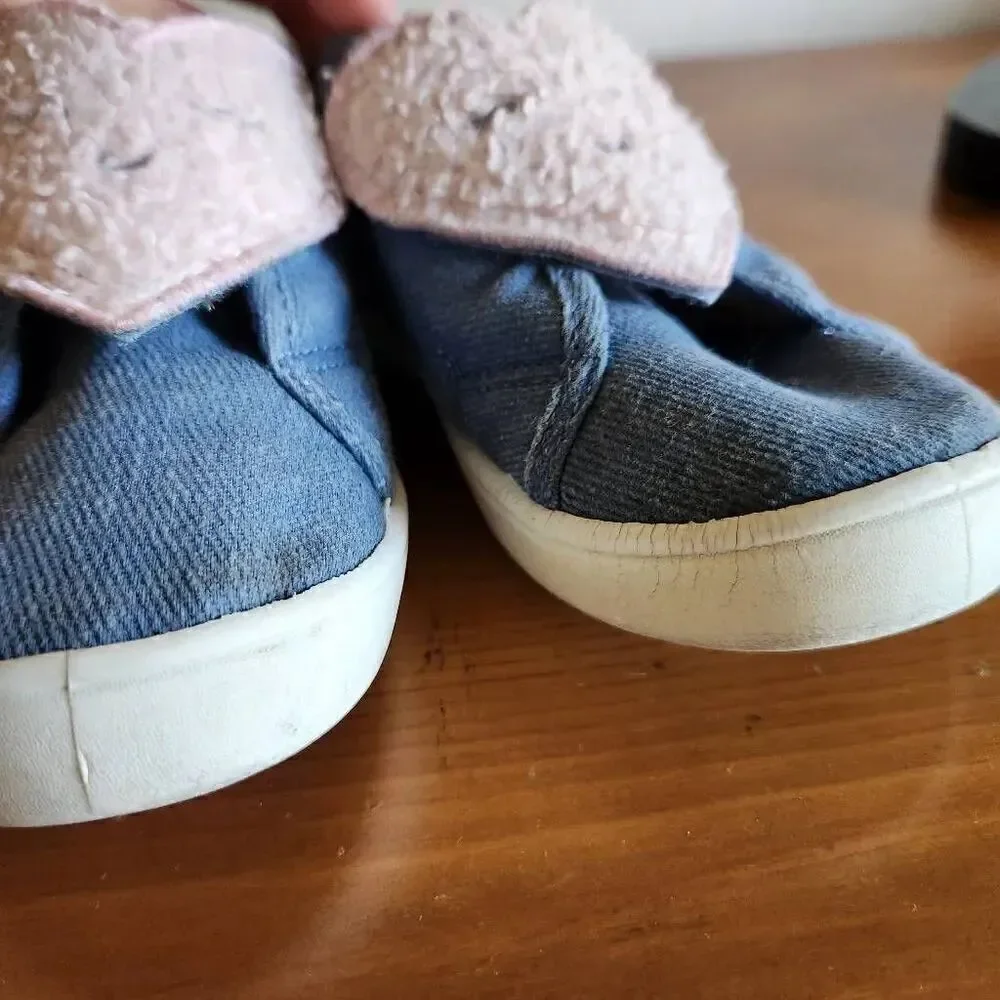 Carters girls toddler size 12 blue canvas pink fuzzy cutie smile happy heart sho